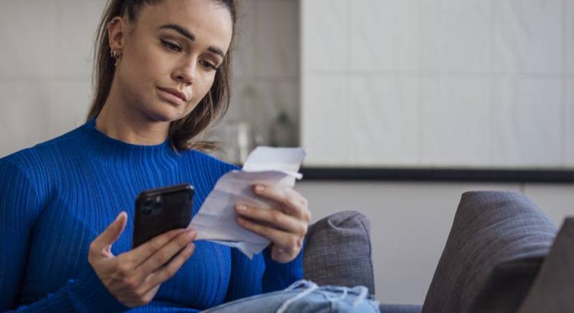 20 évig a fizetésed közel fele erre mehet el havonta, ha óvatlan vagy: sokakat érint a pénzügyi szakértő figyelmeztetése