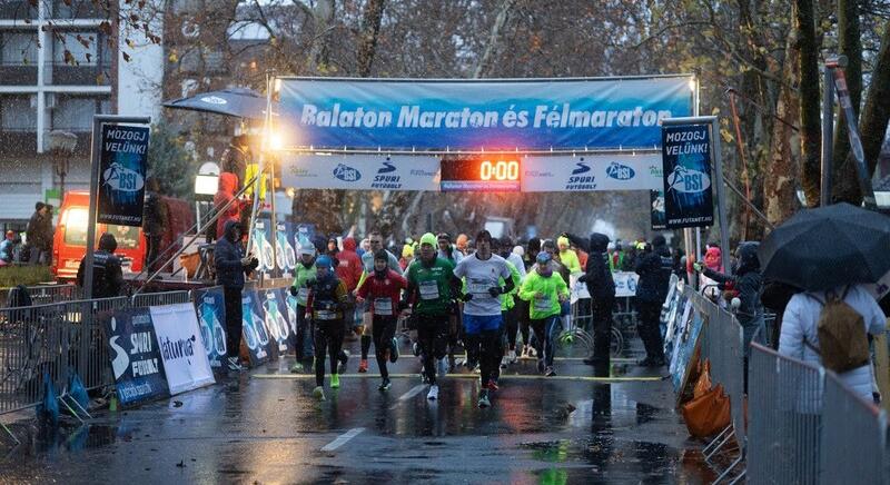 5000 futó érkezett a Balatonhoz a hétvégén