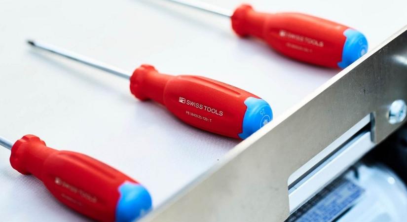 Minden kézben tartva: A lézer sokáig olvasható szerszámjelöléseket hoz létre