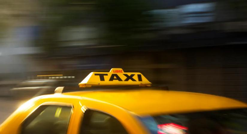 130-cal csapódott bele a vétlen sofőrbe a taxis: az ártatlan áldozat meghalt
