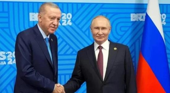 Erdogan bejelentette, megvitatja Putyinnal az ukrajnai háborút