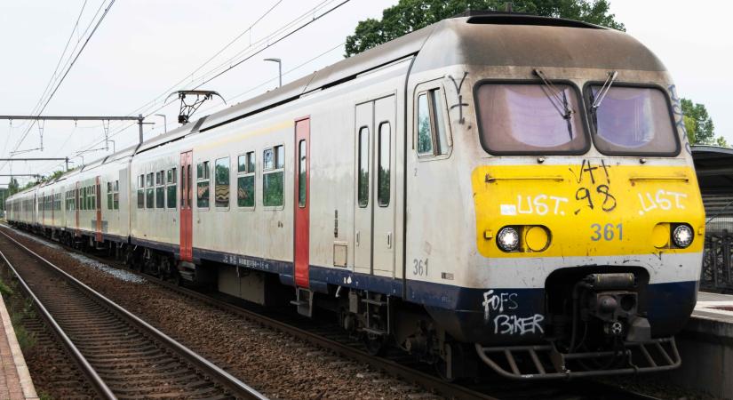 Háromnapos sztrájk kezdődik a kormány megszorító csomagja ellen Belgiumban