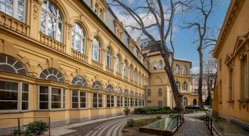 Felfüggesztik a nyugdíjasok kedvezményét egyes budapesti fürdőkben