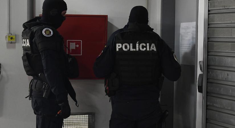 Nagyszabású rendőrségi razzia indult Nagyszombat és Besztercebánya megyében