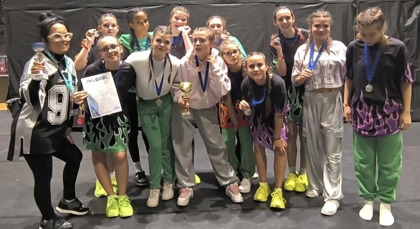 A Klauzál Kupán remekeltek a Crazy Dance TSE táncosai