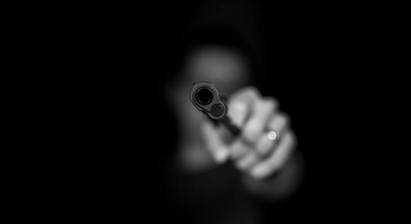 Lövöldözés egy lembergi iskolában: megsérült egy szülő