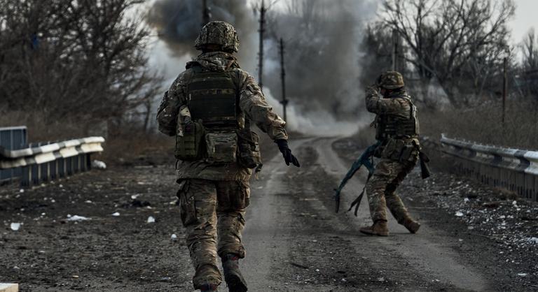 A Nyugat sok mindennel tudja támogatni Ukrajnát, de harcoló ukránokkal nem