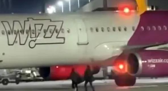 Két utas a lekésett gépük után rohant a kölni reptéren, letartóztatták őket