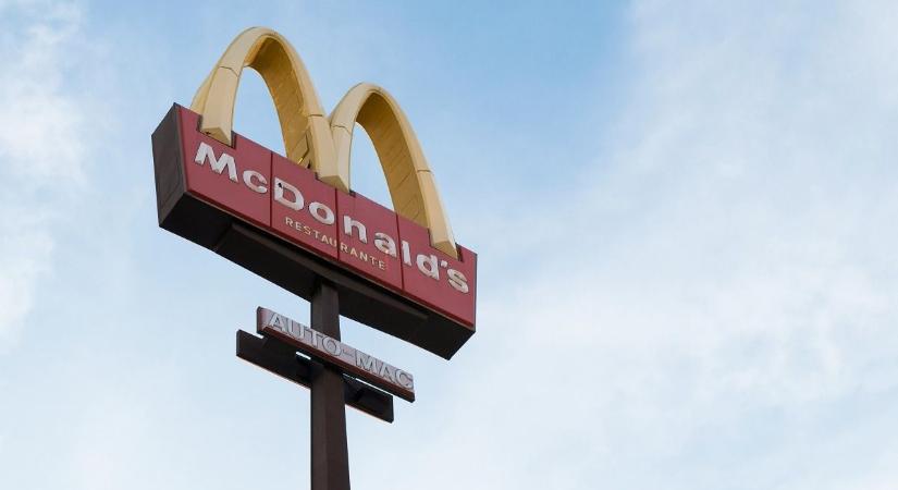 Rohantak a kórházba a kétéves kislánnyal: borzasztó, mi került a McDonald's menüjébe