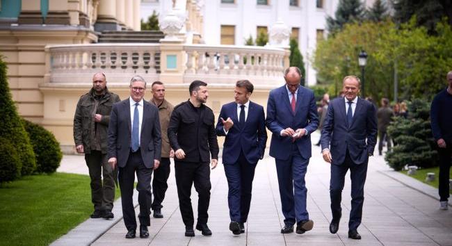 Az „elszántak koalíciója” november 25-én vitatja meg az Ukrajnával kapcsolatos közös intézkedéseit