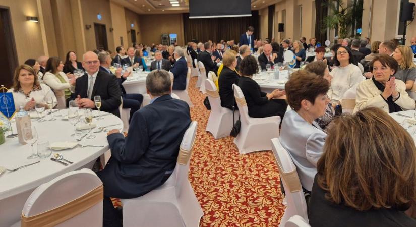 Vállalkozók a fogyatékkal élőkért - Harmincadik estjét rendezte az Első Győri Lions Club