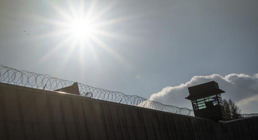 „Csak az tudná megérteni a helyzetemet, aki átéli. Imádkozunk” – mondta lapunknak a Venezuelában politikai fogolyként bebörtönzött nő édesanyja