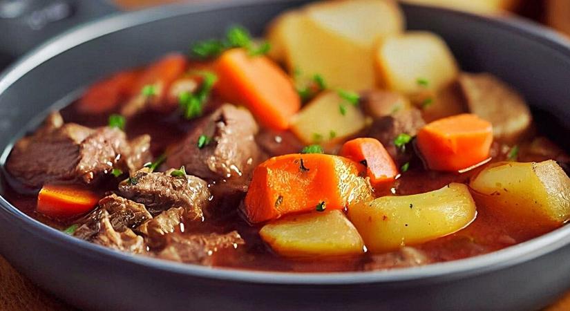 Így készül a legendás marhagulyás, az íz, amiről beszél az egész ország