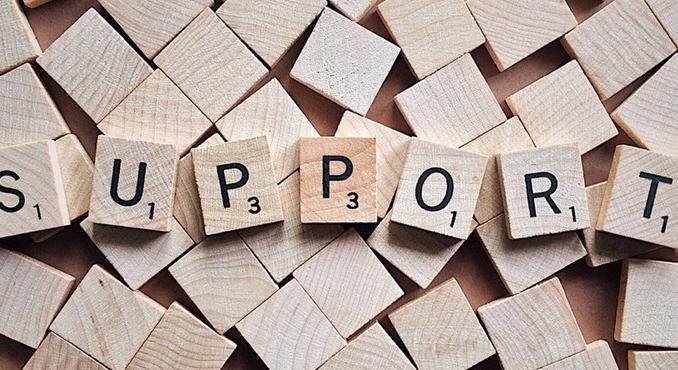 Nem kapnak elég anyagi támogatást - 24 óráig felfüggesztették a Szülői Hang Facebook-csoport működését