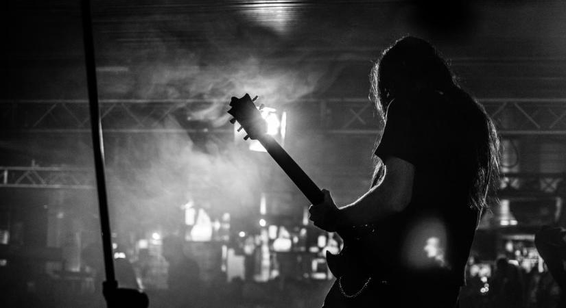 Tizennyolc zenekar áll színpadra egy nemes célért Debrecenben