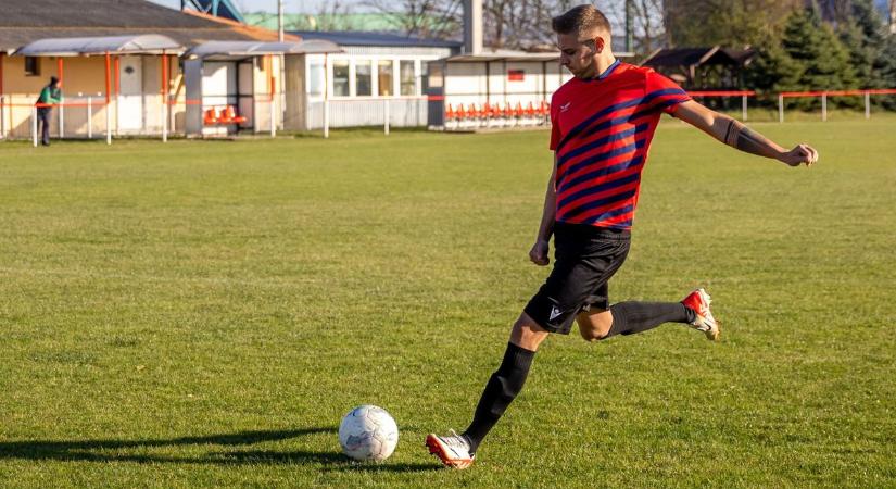 Betonhátvédből lett gólgyáros a bakonyaljai Lewandowski, ez a húzás mindent vitt