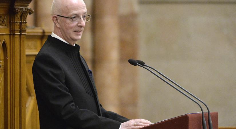 Levele alapján Varga Zs. András kétségbe vonja, hogy a tiszás appot letöltő bíró pártatlan lenne választási ügyekben