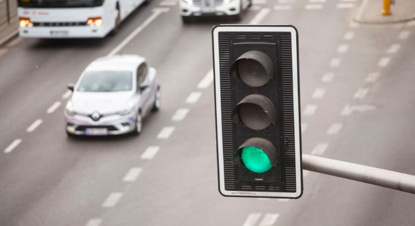 Egy apró lámpa segít a rendőröknek elkapni a piroson áthajtókat