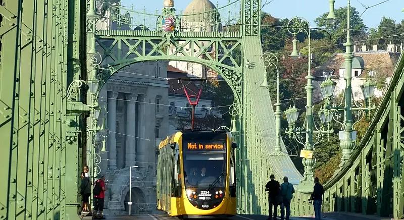 Újabb kocsiszínbe jöhetnek a BKV új villamosai