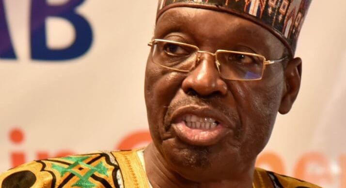 Kamerun fenyegetőzik – Az ellenzéki vezetője Gambiában menekült