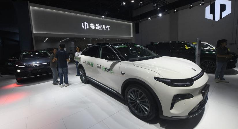 Már csak egy apró lépés, és a kínaiak beviszik a mélyütést a német autóiparnak – itt a figyelmeztetés