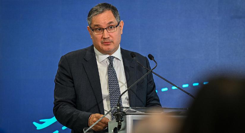 Mivel nem jön pénz Brüsszelből, idén még 1300 milliárd forintos hiány fog összejönni