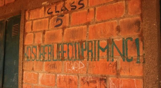 Egy katolikus bentlakásos iskolára támadtak Nigériában, több mint 200 diákot és 12 tanárt raboltak el