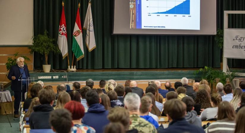 A tudomány ünnepe – diákokat inspiráltak helyi tudósok