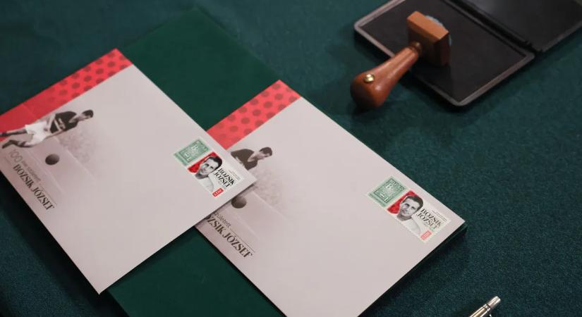 Bélyeggel tiszteleg Bozsik József előtt a Magyar Posta; Puskás Ferenc századik születésnapja hivatalos UNESCO-évforduló lesz