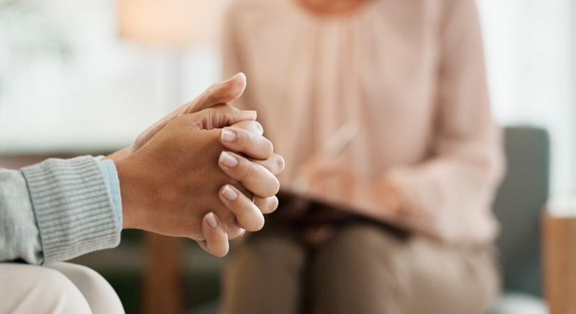 Súlyos bűncselekményre készülhet egy nagymama – az anya megtagadta az anyakönyvi kivonat átadását