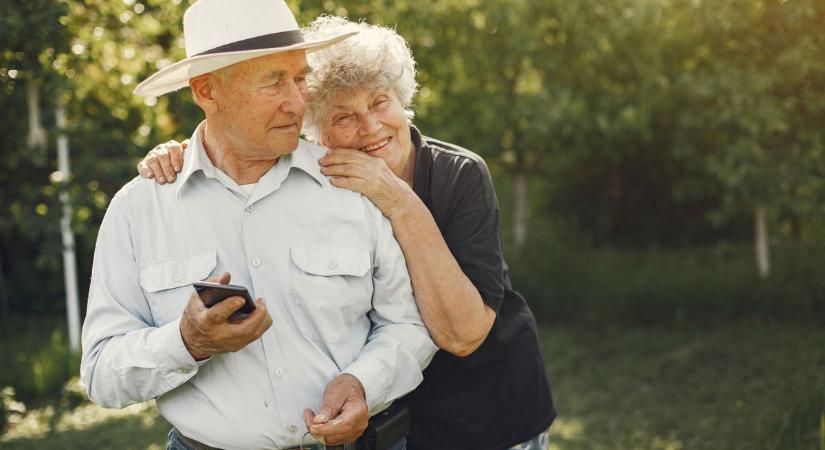 Kiszámolták: ekkora nyugdíjemelés jön 2026-ban, itt vannak a pontos összegek