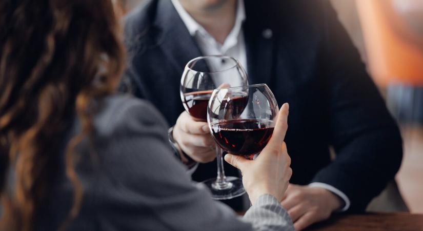 Döbbenetes fordulatot vett a randi – ilyet eddig csak a filmekben láttunk