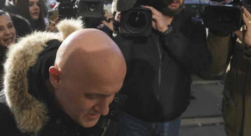 A puccskísérlettel gyanúsított „román Prigozsint” Dubaj kiadta hazájának