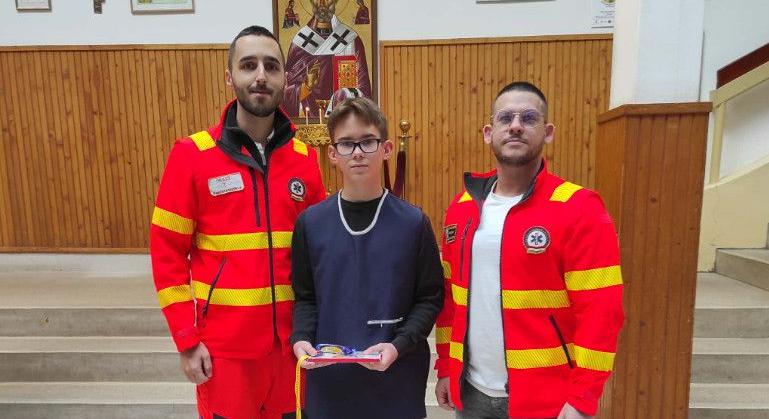 Életmentő hősként ünneplik az edelényi tinédzsert