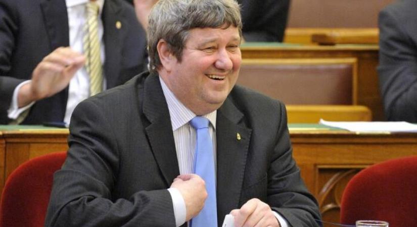 Futball klubigazgató lett az államtitkár fia