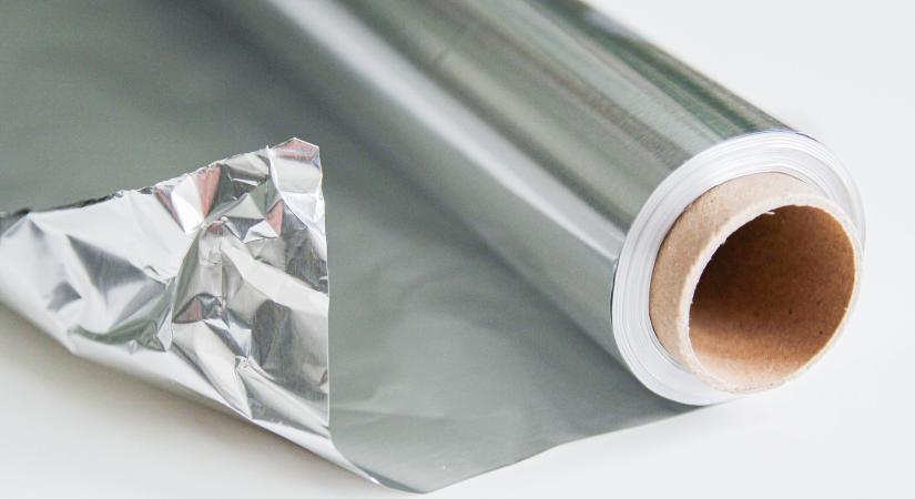Nem is gondolnád, miért van az alufóliának fényes és matt oldala