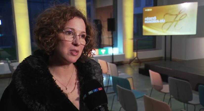 Hégető Honorka díjjal ismerték el a Házon Kívül riporterét