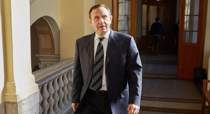 Börtönmenü és tusolás: így él Gyárfás Tamás a rácsok mögött