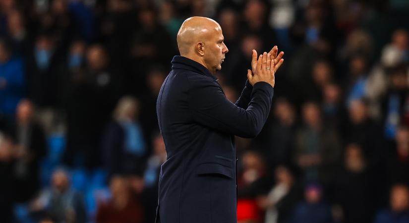 Szivárogtat a sajtó, a Liverpool vezetősége meglepő döntést hozott Arne Slotról