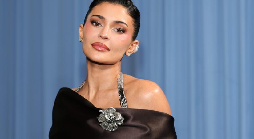 Kylie Jenner gőzerővel készül a karácsonyra – mutatjuk az ünnepi dekorját