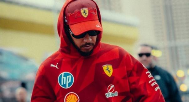 Schumacher az Indyben, összeomló Hamilton – hétfő