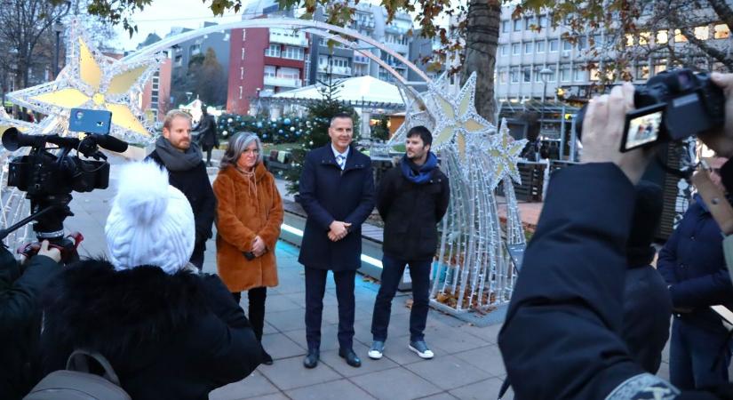 Kitárta kapuit az Egerszegi Advent – már várja a látogatókat a karácsonyi vásár és a jégpálya is (galéria, videó)