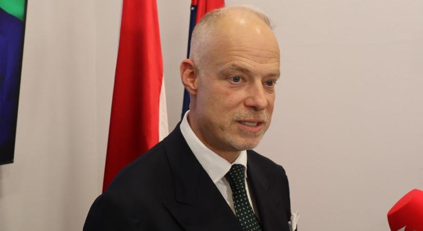 Szalay-Bobrovniczky Kristóf a háború és a béke esélyeiről beszélt Makón