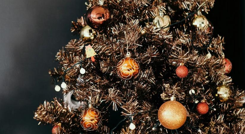 A britek tesznek a karácsonyi hagyományokra