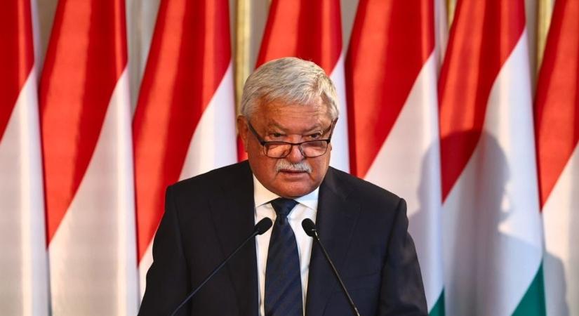 Kőkemény kérdést kapott Orbán Viktor a parlamentben Csányi Sándorról, nem tudta mire vélni: „A múlt héten vettem el 190 milliárd forintot a bankoktól”