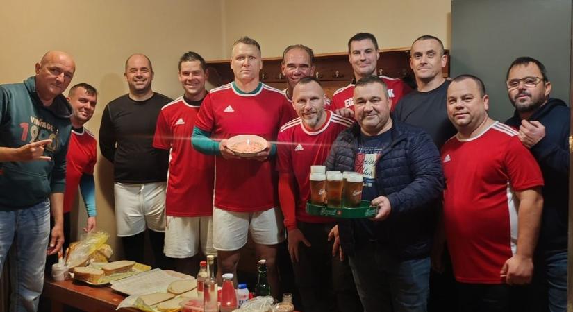 Egerszalók: kocsonya és kolbász ajándékba az őszi éllovastól