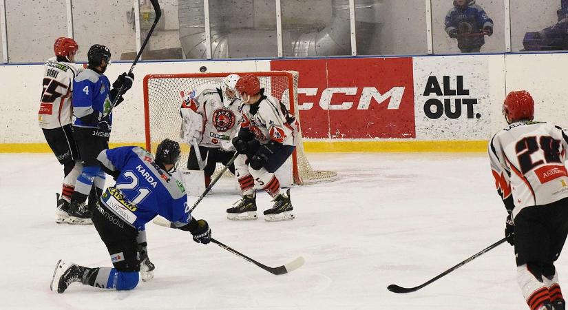 Győzelemmel hangoltak a keddi kupameccsre a berényi hokisok