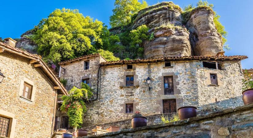 Megválasztották a földkerekség legkáprázatosabb falvát – és nincs is nagyon messze, mi is könnyedén ellátogathatunk ide