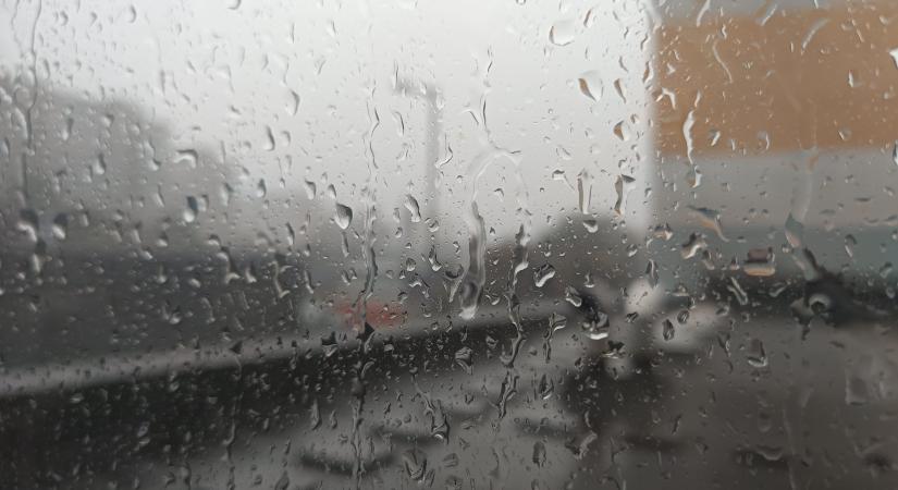 Esős, borongós kedd