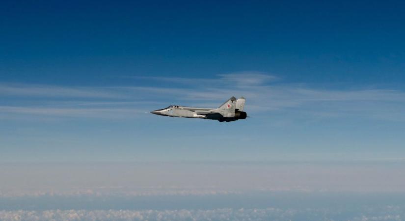 Általános riadó Ukrajnában: Oroszország az éjjel kiterjedt támadást indított, levegőben a MiG-31- hullanak a rakéták Kijevre, már szétlőtték az energiarendszert